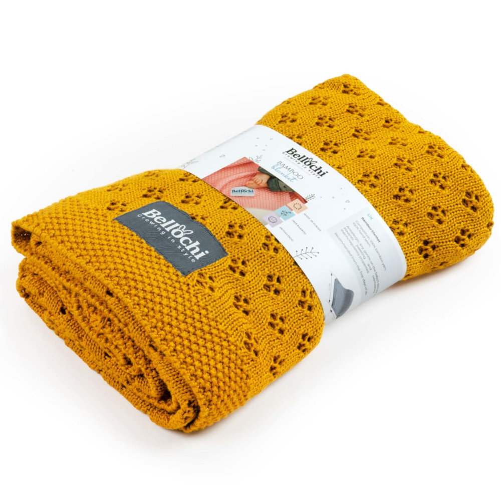 Couverture en bambou ajourée <i>Musta</i>